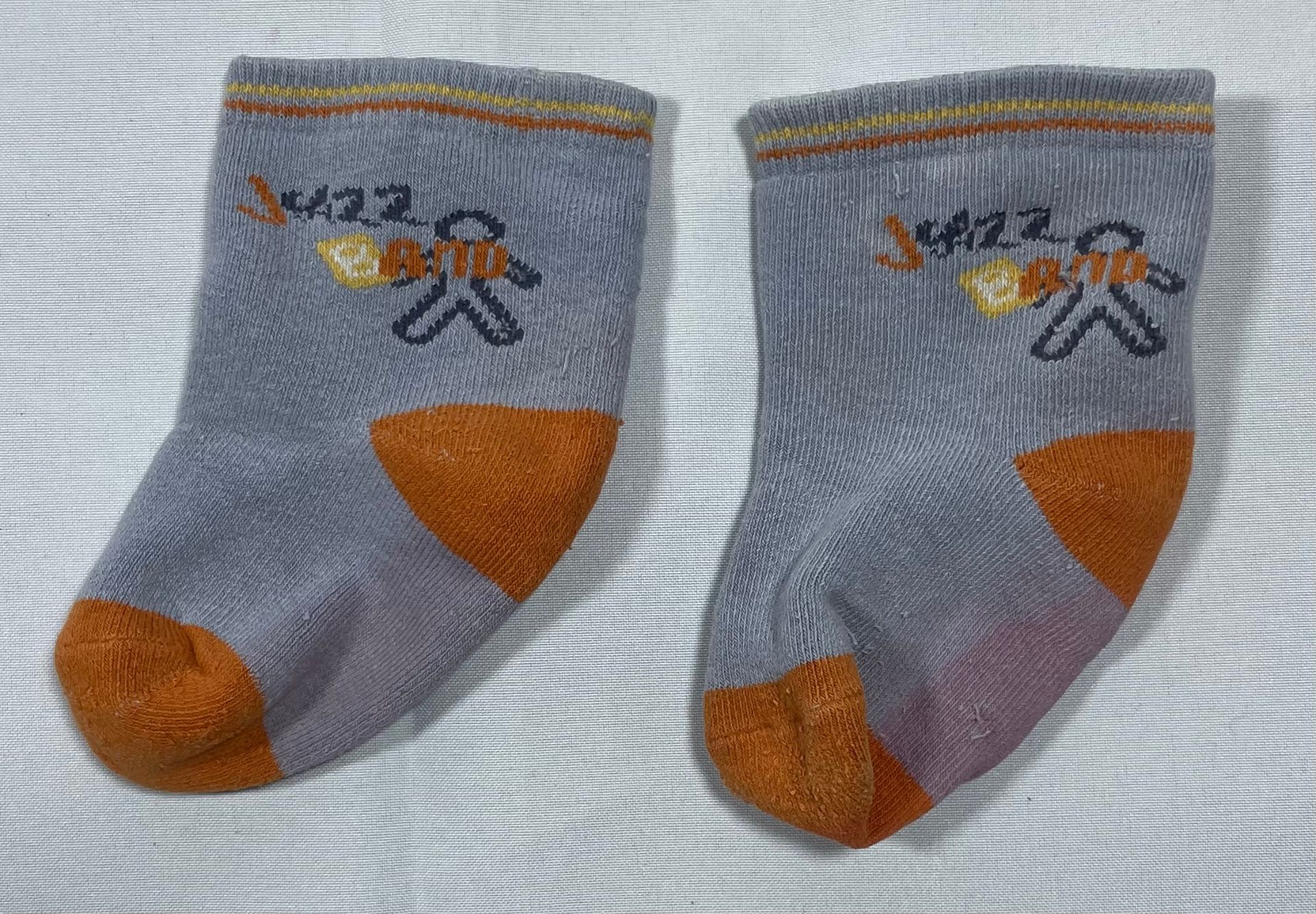 5 Pares de medias de varios meses