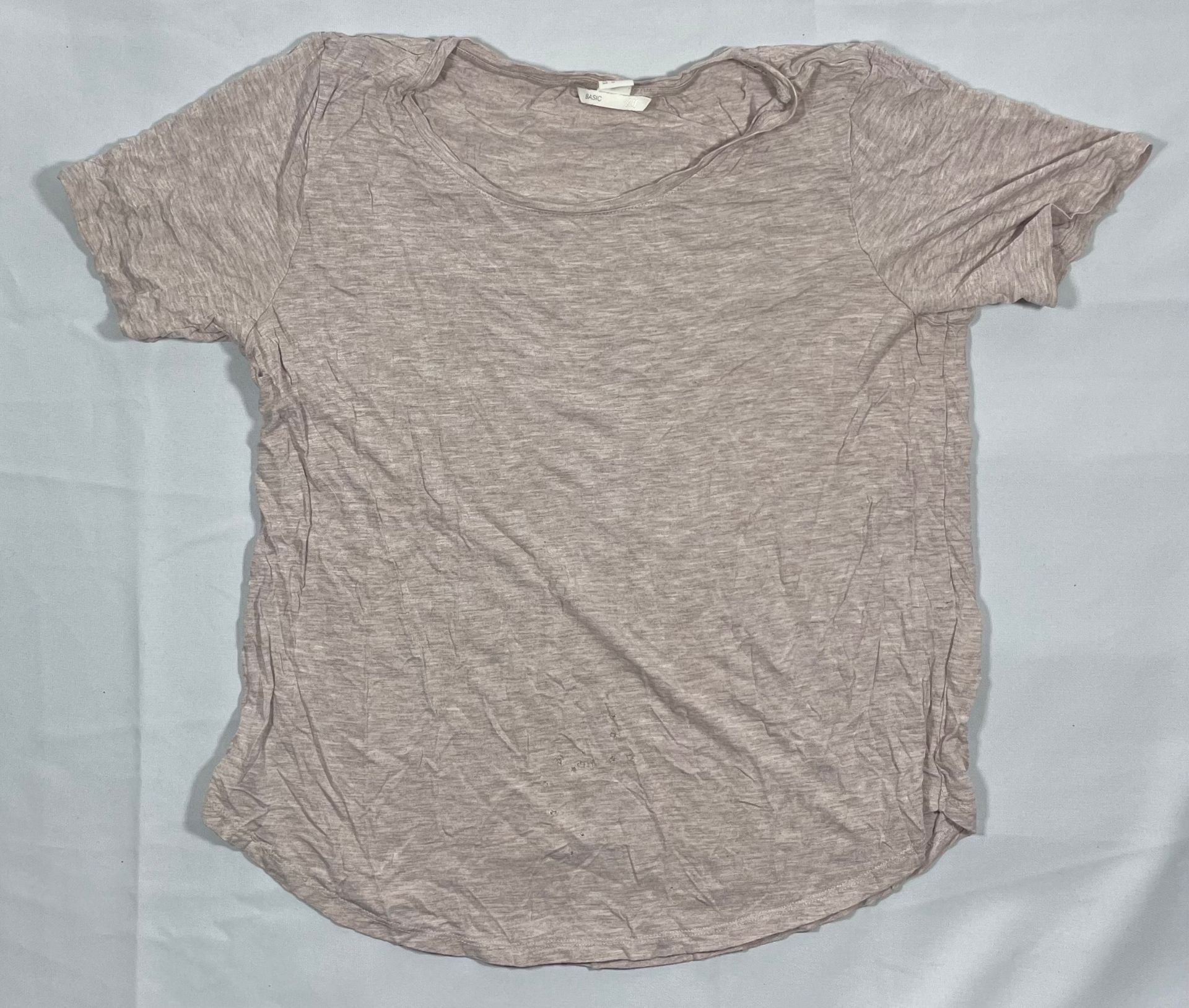 2 Camisetas una elegante otra deportiva talla M !!