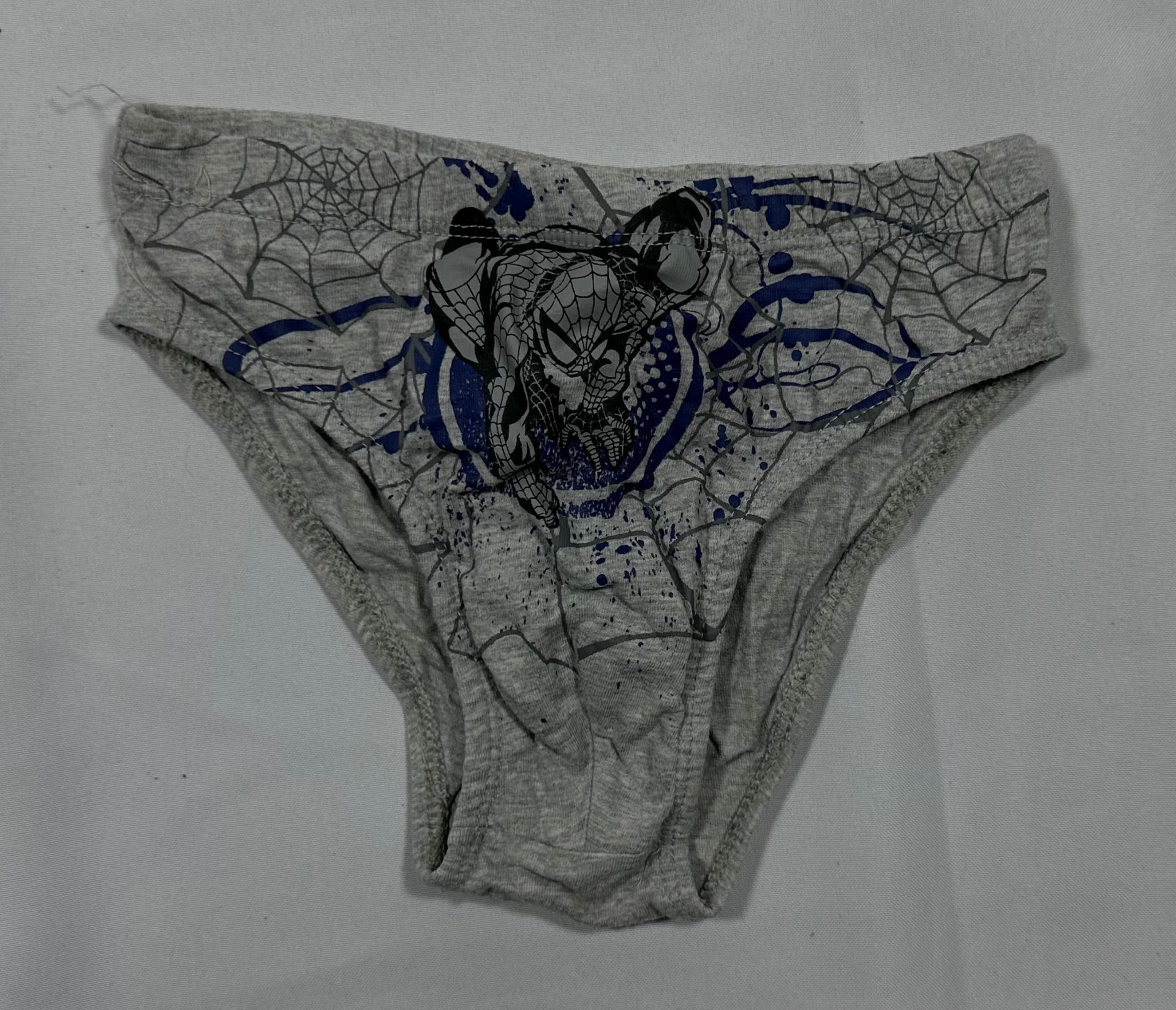 4 Calzoncillos de 8 a 9 años.