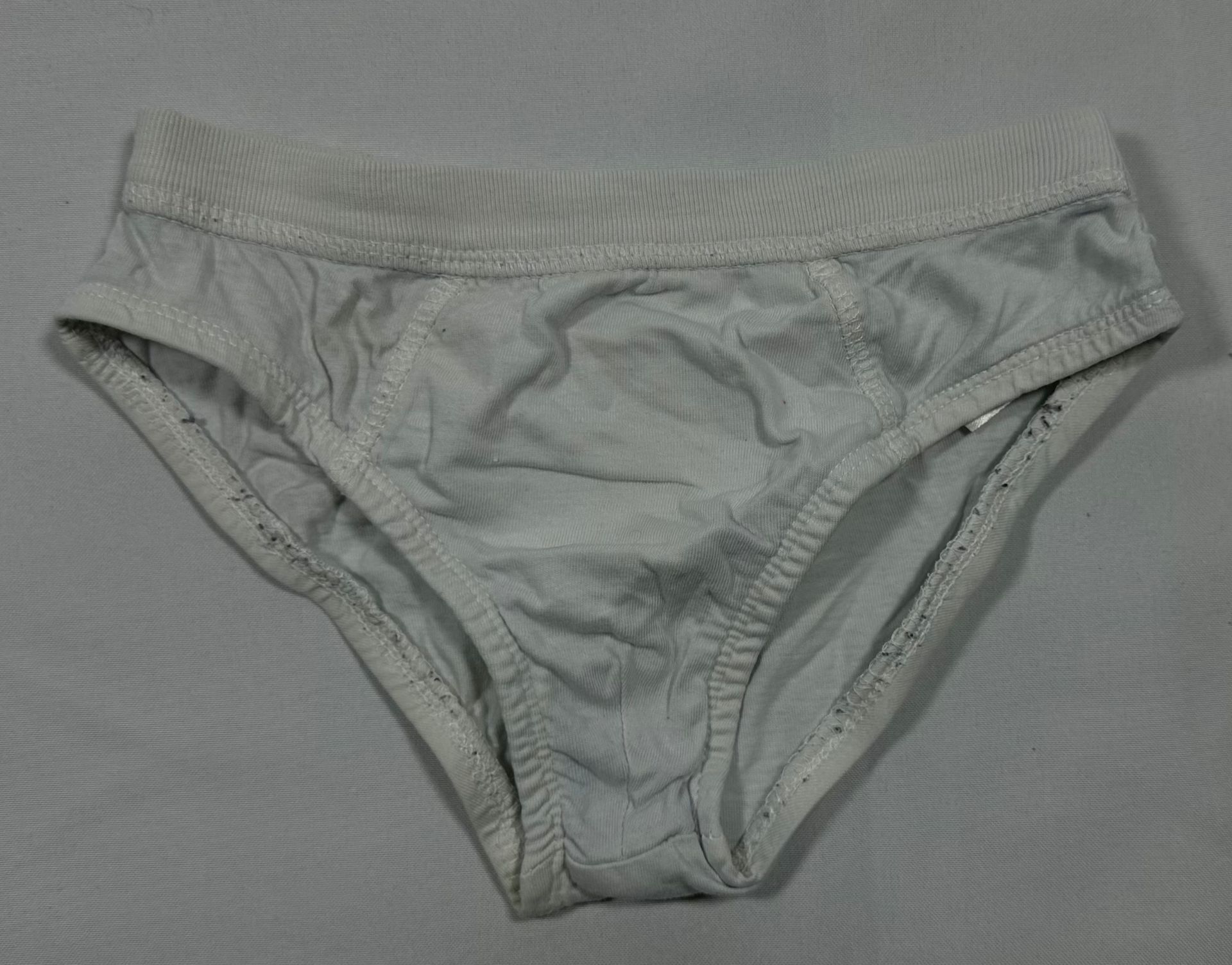 3 Calzoncillos de 8 años.