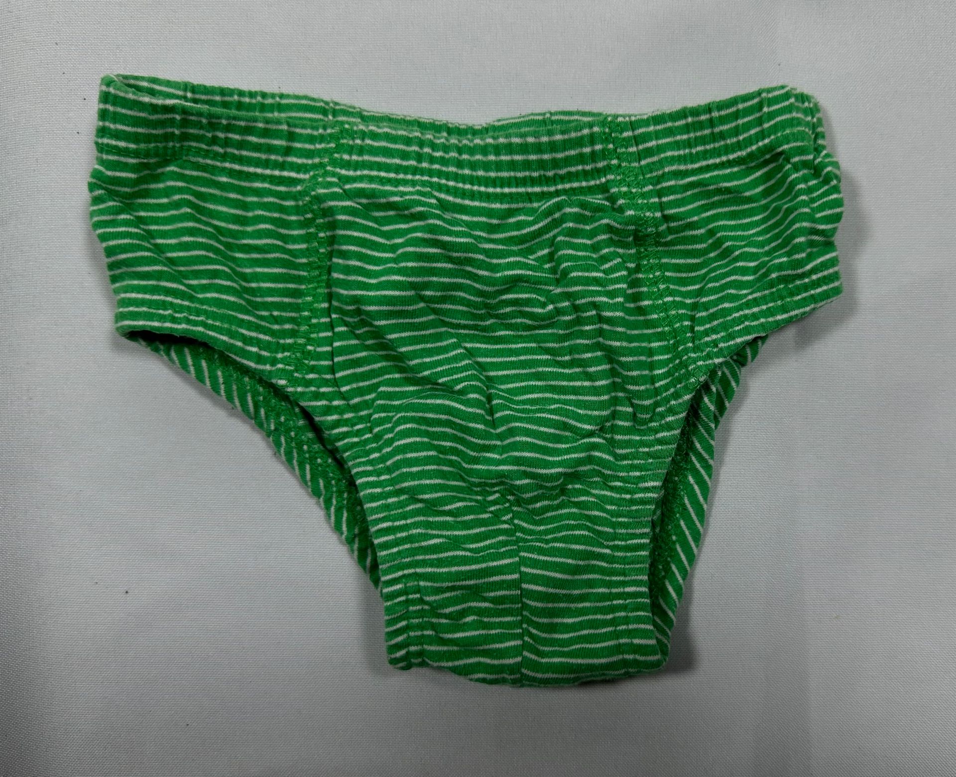 4 Calzoncillos de 8 a 9 años.