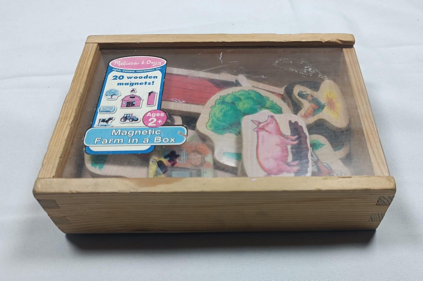 Caja de Figuras Magnéticas "Mi Granja". y 4 Imanes Decorativos  3 Veterinaria + 1 Cocina.